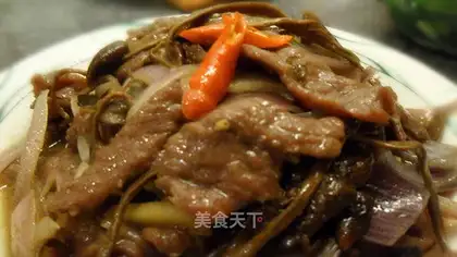 Tea mushrooms, veal