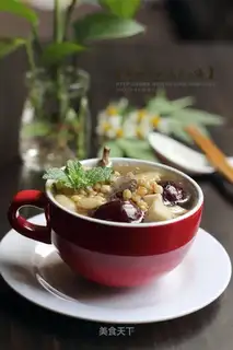 Five fingers of peach wheat soup