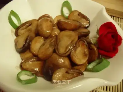 Pelican mushrooms