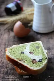 Double-colour tea toast