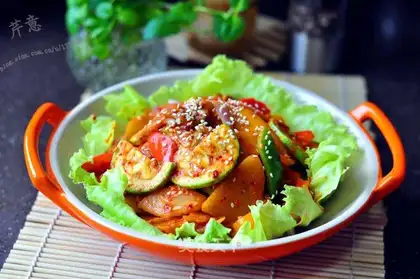 Korean sauce and vegetables