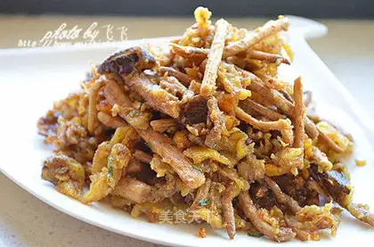Salted egg yellow tea mushrooms