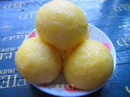 Yellow-faced buns