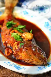 Secretly burned yellow fish