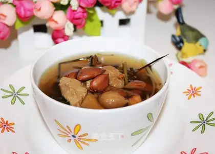 Scrawny gravy soup