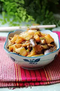 Meat and eggplant