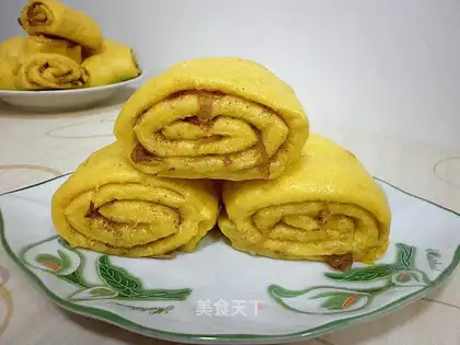 Pumpkin rolls