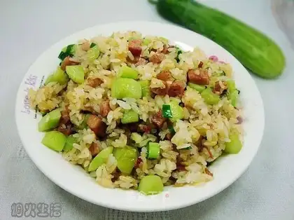 Ham cucumber fried rice