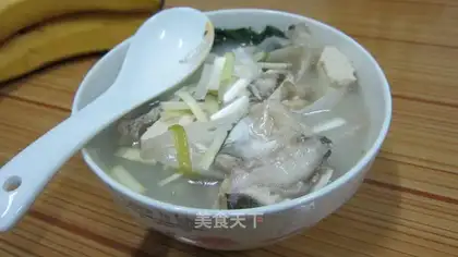 Fish head tofu soup