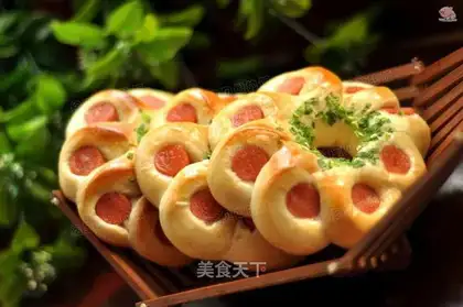Sausage flower bread