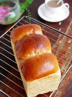 Bean toast