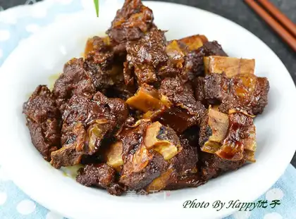 Red-burned steak