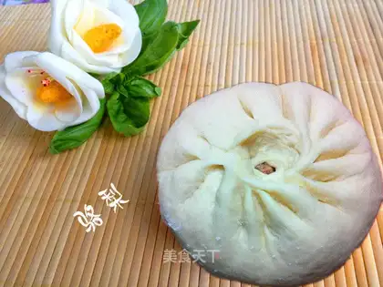Fresh meat buns