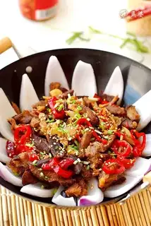 A pan of lamb