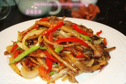 A dry pot of tea and mushrooms