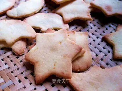 Lemon pretzels