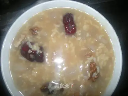 Carrot walnut porridge