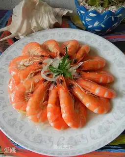 Roz makes shrimp