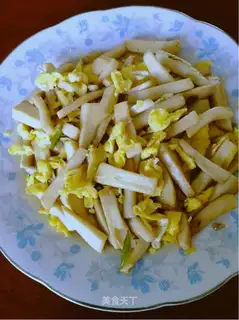 Apricot eggs