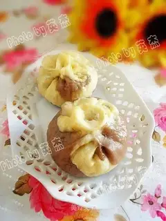 Two-colour buns