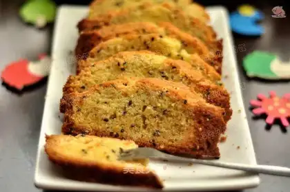 Milk sesame cake
