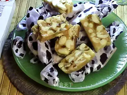 raisin peanuts