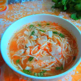 Fish radish gravy noodles