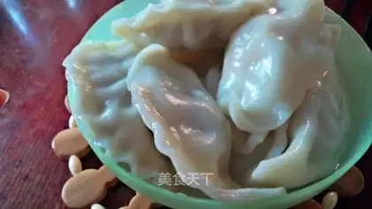 Three-colour dumplings
