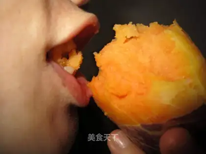 Microwave baked potatoes