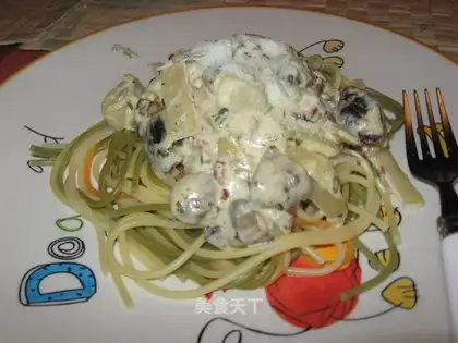 Cheese sauce pasta