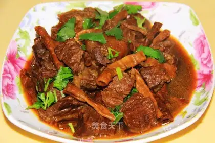 Black bamboo roast beef