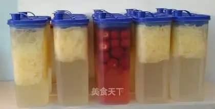 Homemade red fruit vinegar