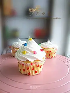 Sour cream cake