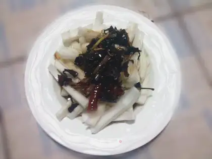 Pinetail cabbage gang