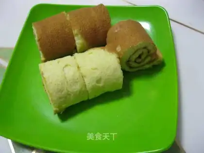 Yogurt pine roll
