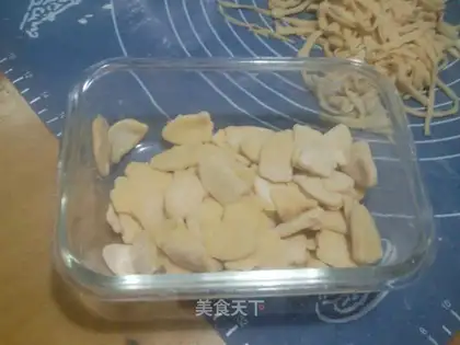 Carrot noodles