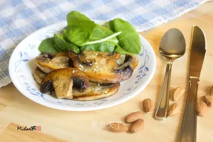 Butter mushrooms