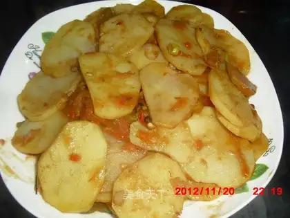 Tomato fried potatoes