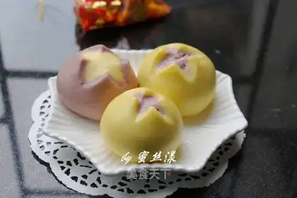 Double-coloured buns