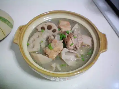 Liang's ribs soup