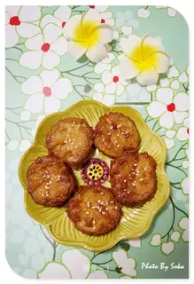Red apricot box