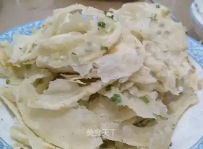 Onion toast hand tore