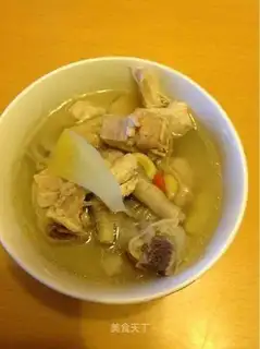 Healthy and nutritious chicken soup