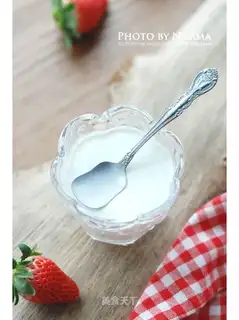 Homemade sour cream