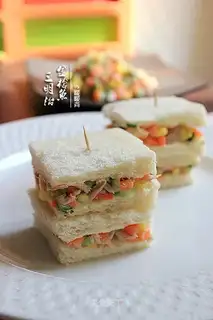 Tuna sandwich