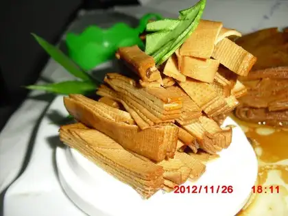 Boiled bean skin