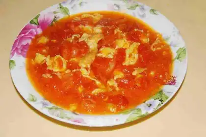 Tomato fried eggs