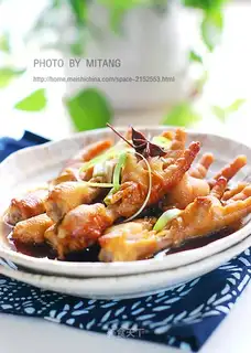Soy sauce and veal claws