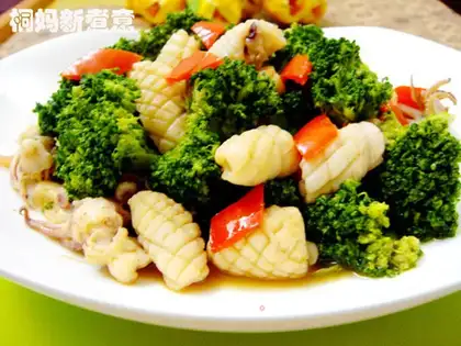 stir-fried squid with broccoli