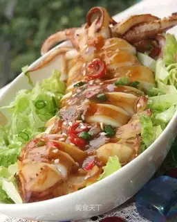 Baked squid with roasted sauce